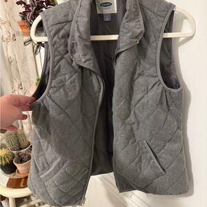Old Navy Women's Charcoal Quilted Vest